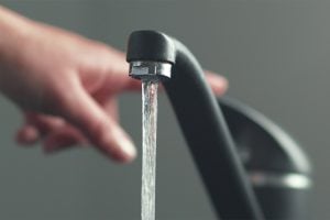 How to fix a leaking tap