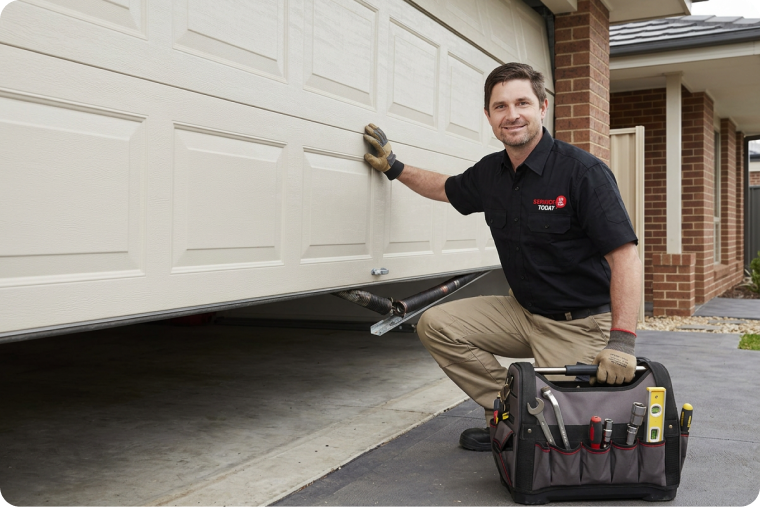 Emergency garage door repairs